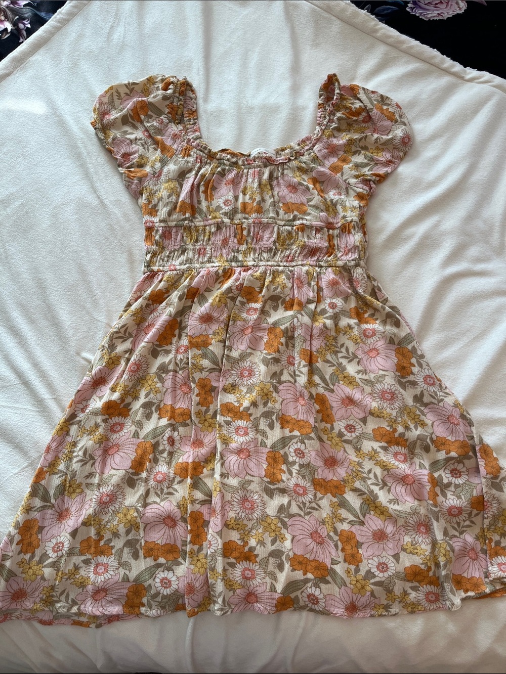 Women’s Bêcool Floral Smocked Waist Dress in Pink & creams
